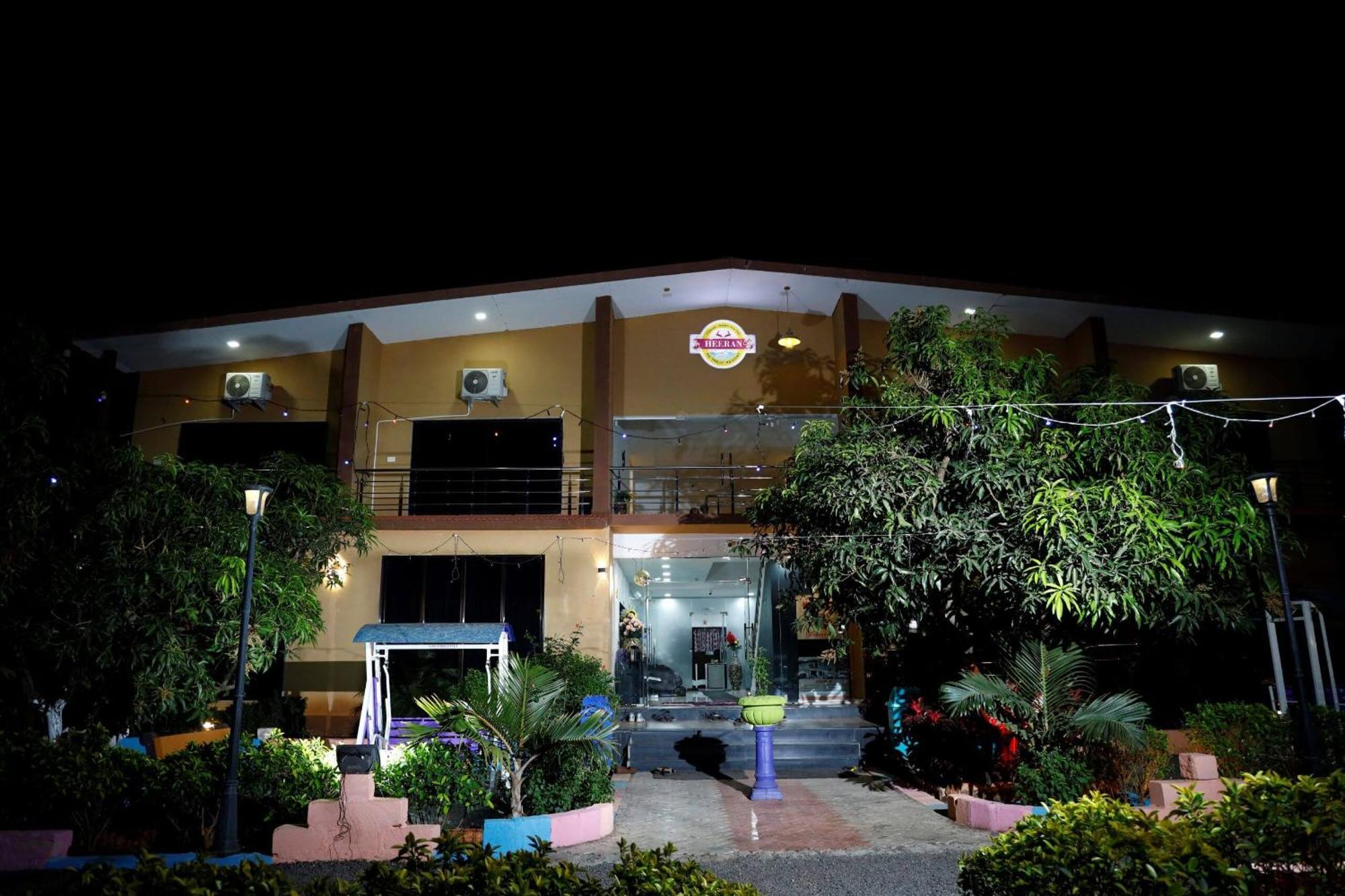 Heeran Re-Treat Resort غابة غير المظهر الخارجي الصورة